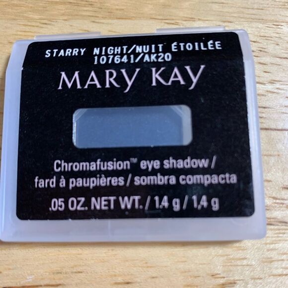 NWT Mary Kay Eye Shadow Starry Night Chromafusion .05 oz new - Picture 1 of 1
